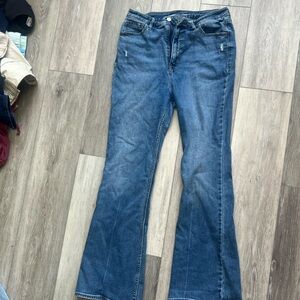 Old Navy Women's Classic Flare Leg Denim Jeans